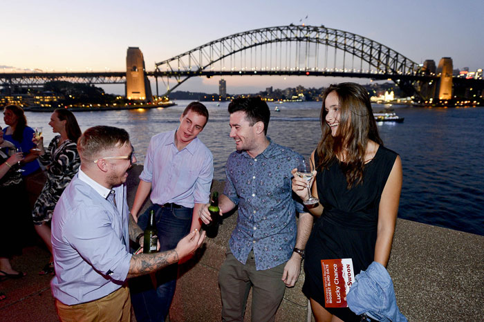 People Dating at the Biggest Blind Date, a Guinness Record Breaking event