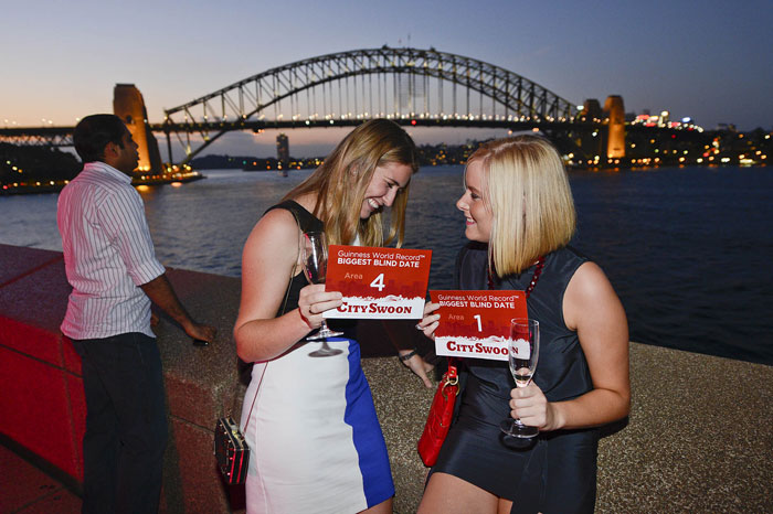 People Dating at the Biggest Blind Date, a Guinness Record Breaking event