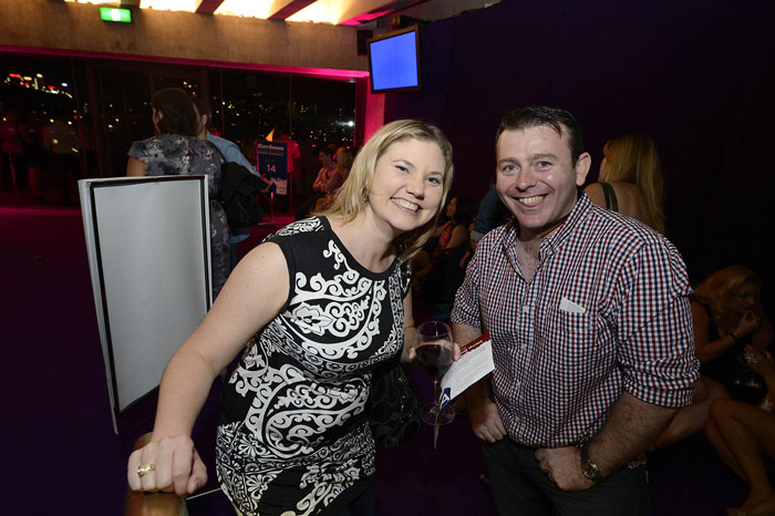 People Dating at the Biggest Blind Date, a Guinness Record Breaking event