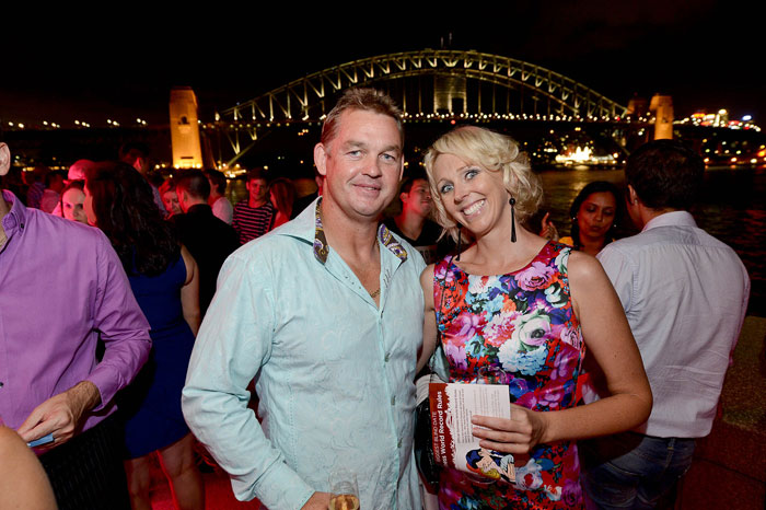 People Dating at the Biggest Blind Date, a Guinness Record Breaking event