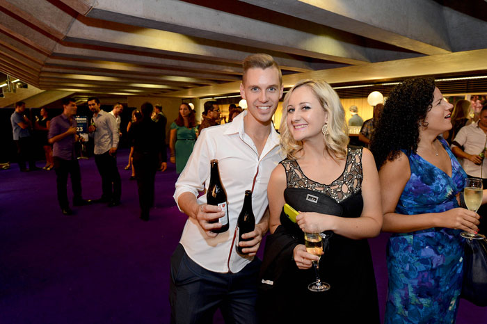 People Dating at the Biggest Blind Date, a Guinness Record Breaking event