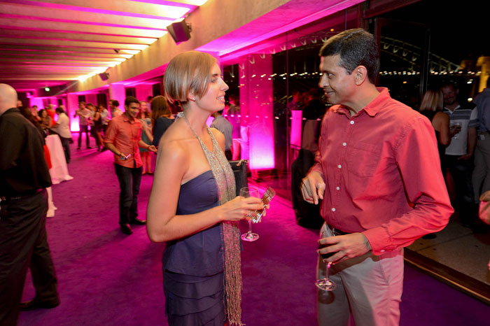 People Dating at the Biggest Blind Date, a Guinness Record Breaking event