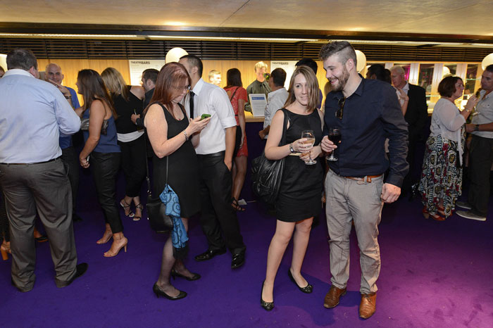 People Dating at the Biggest Blind Date, a Guinness Record Breaking event