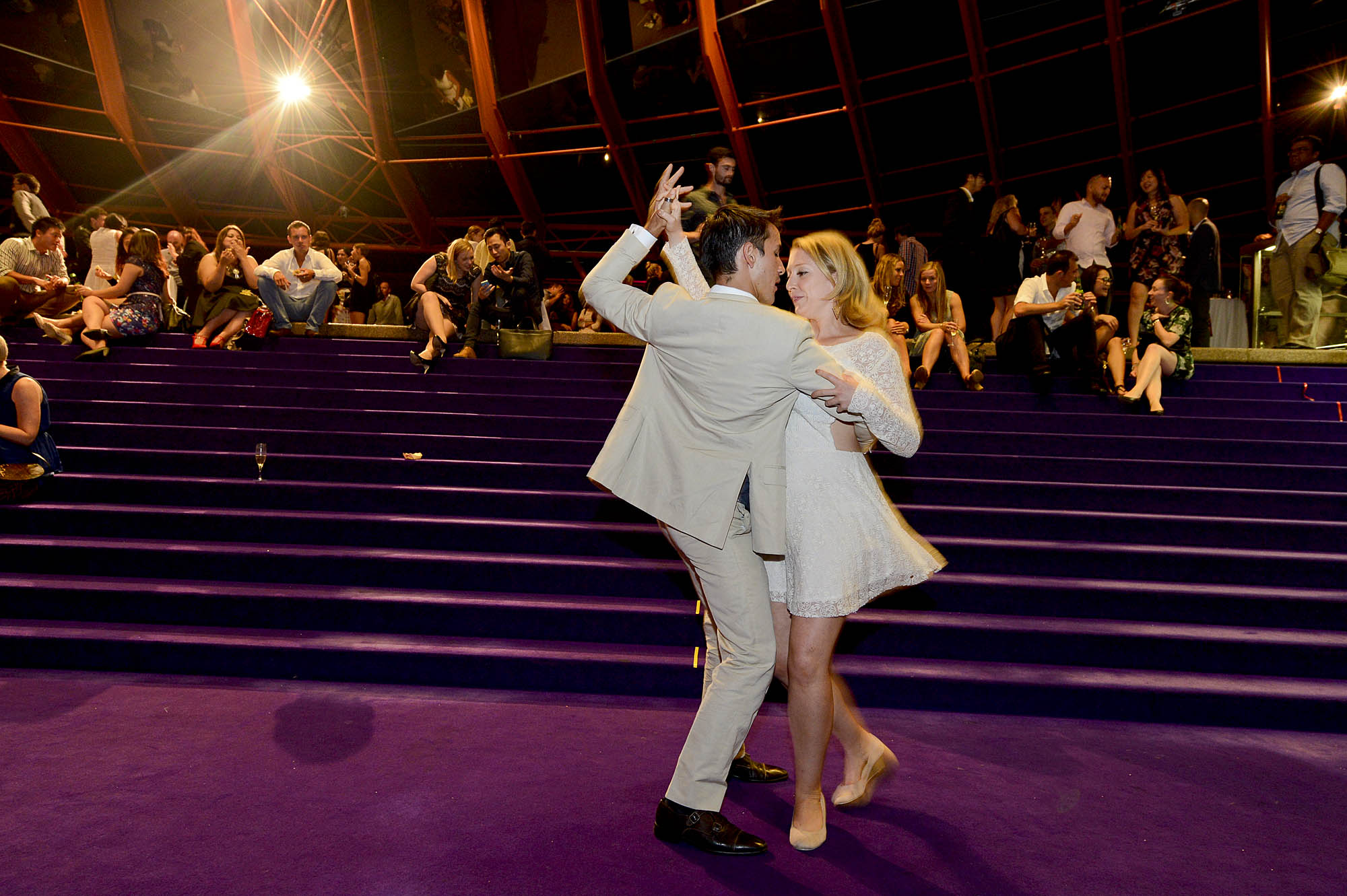 People Dating at the Biggest Blind Date, a Guinness Record Breaking event