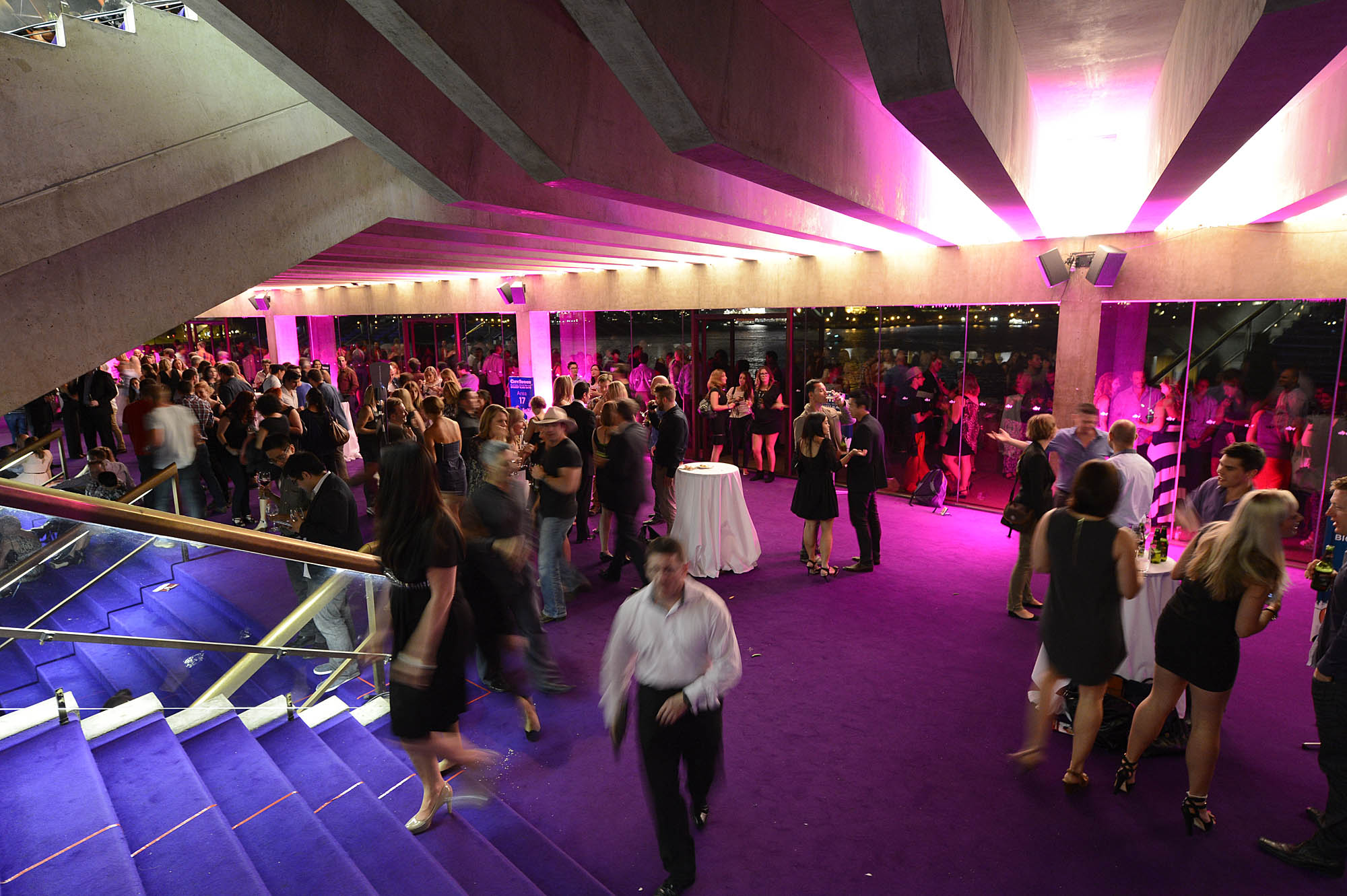 People Dating at the Biggest Blind Date, a Guinness Record Breaking event