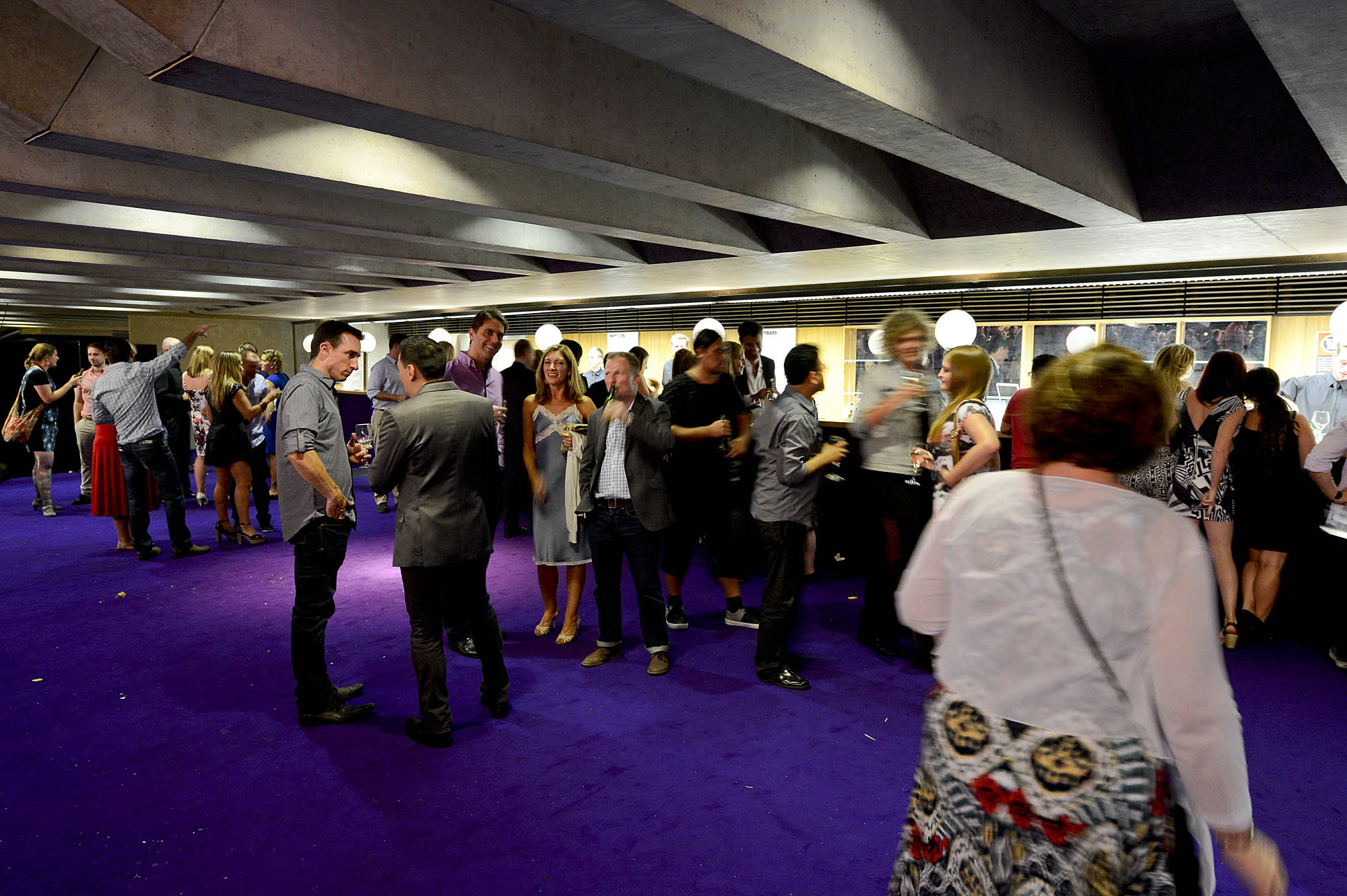 People Dating at the Biggest Blind Date, a Guinness Record Breaking event